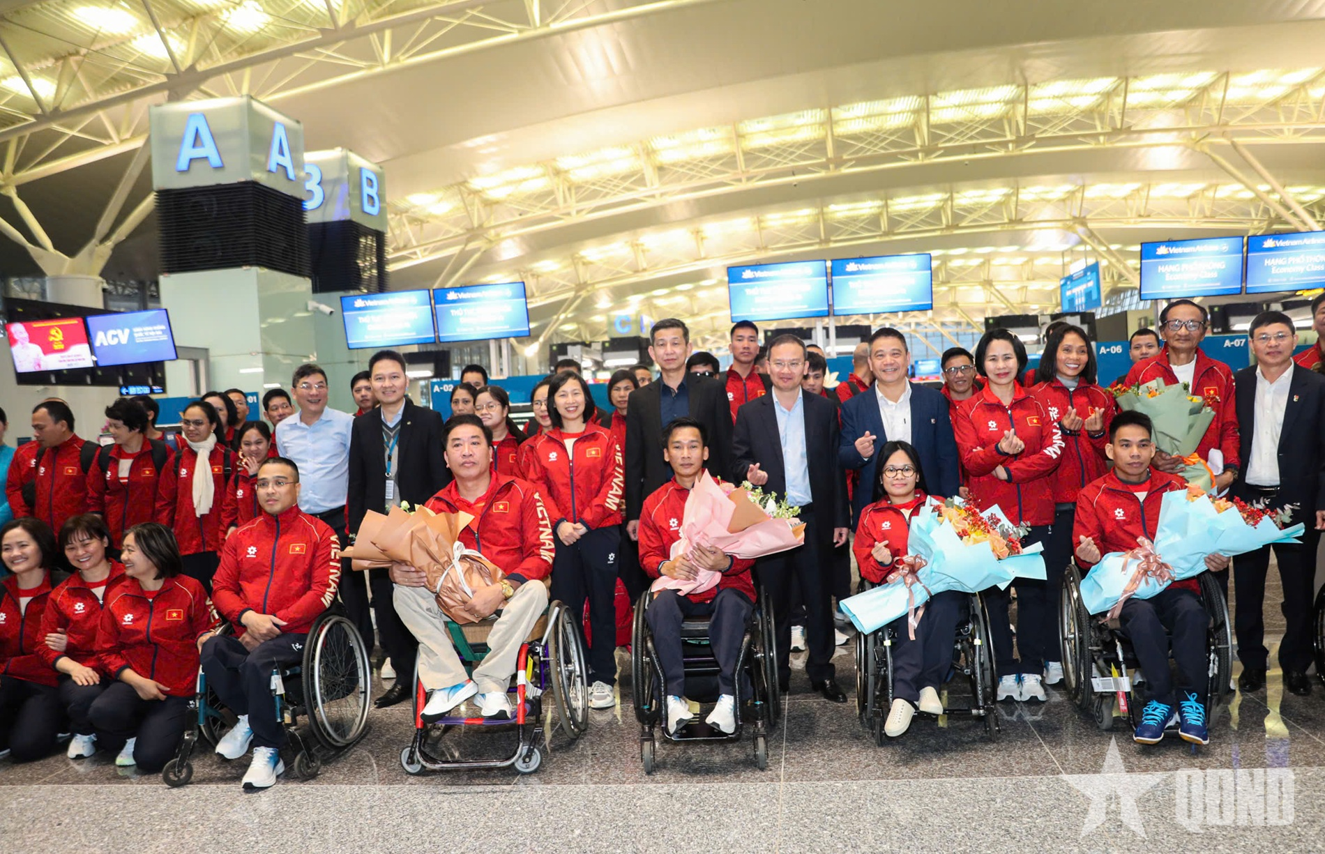 Đoàn thể thao người khuyết tật Việt Nam lên đường dự ASEAN Para Games 13

