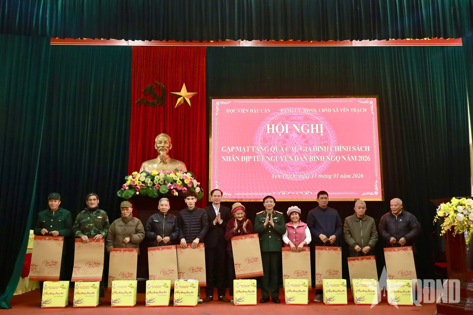 Học viện Hậu cần hành quân về nguồn