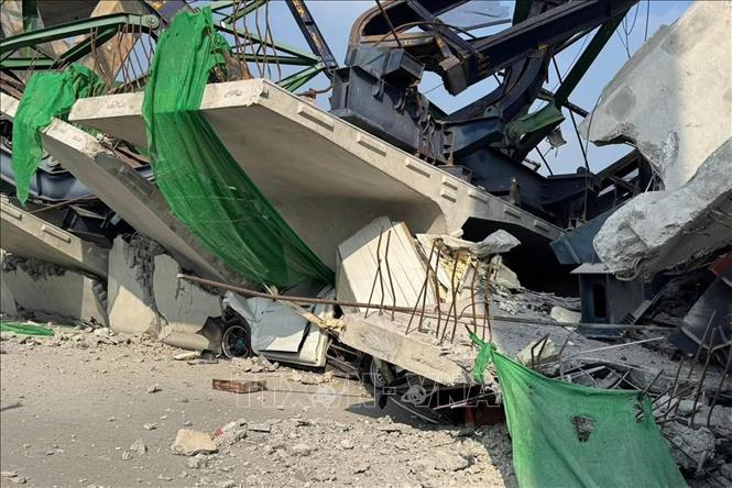 Thái Lan: Lại xảy ra sập cần cẩu gây chết người
