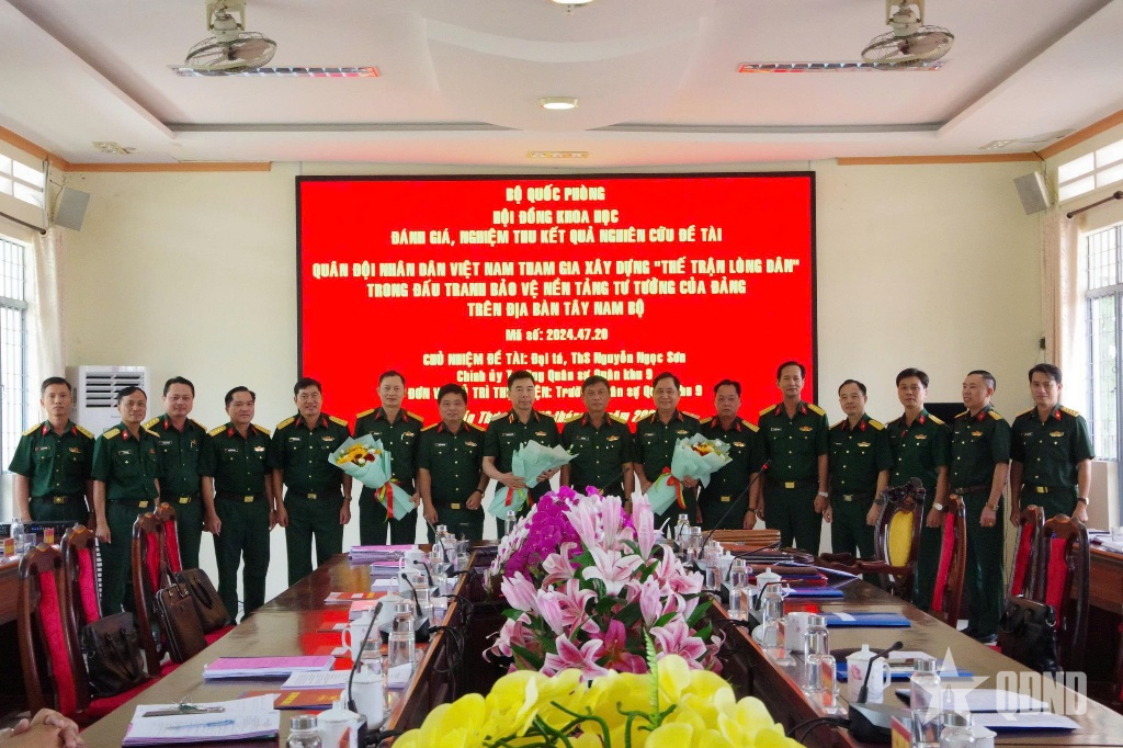 Nghiệm thu đề tài cấp Bộ Quốc phòng của Trường Quân sự Quân khu 9