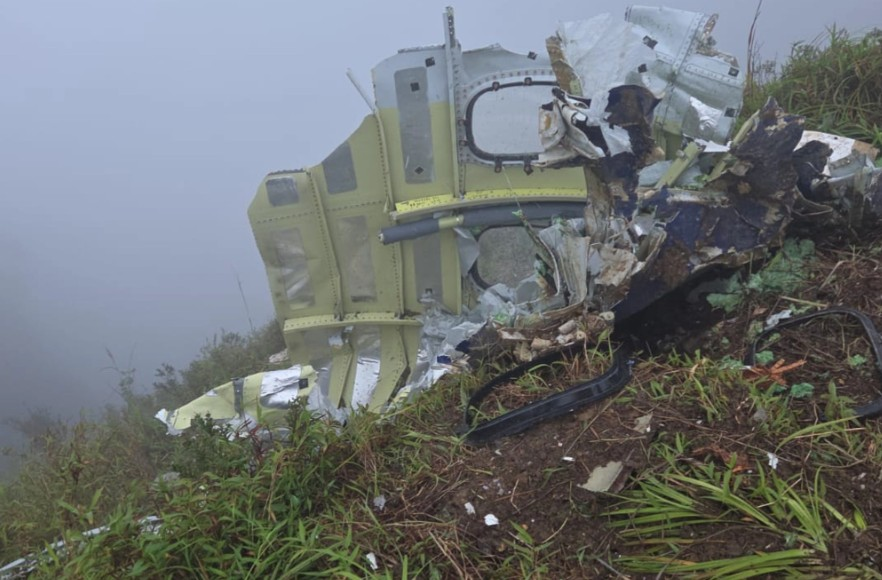 Indonesia: Tìm thấy mảnh vỡ của máy bay bị mất tích