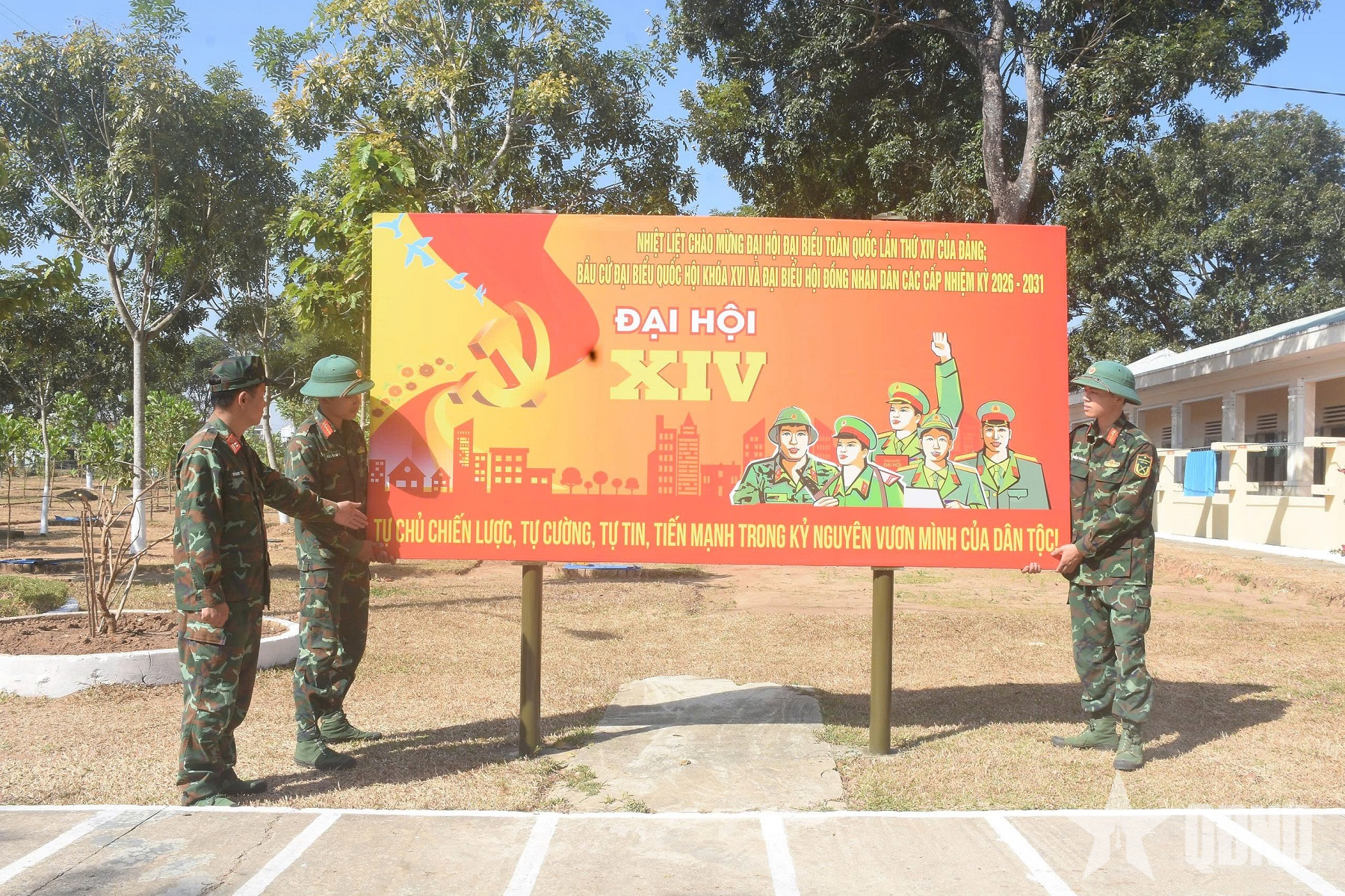 Sư đoàn 10 thi đua chào mừng Đại hội lần thứ XIV của Đảng