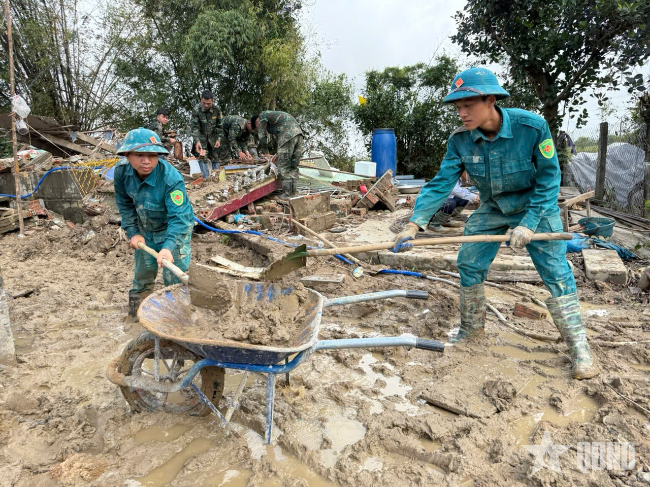 “Chiến dịch Quang Trung” - tô thắm tình quân dân - Bài 1: Huy động tổng lực, thần tốc xây nhà