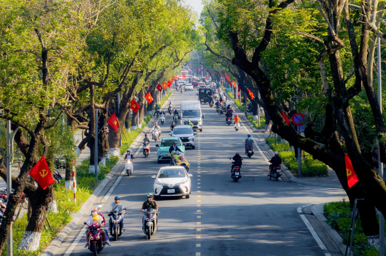 Vững tin đi tới