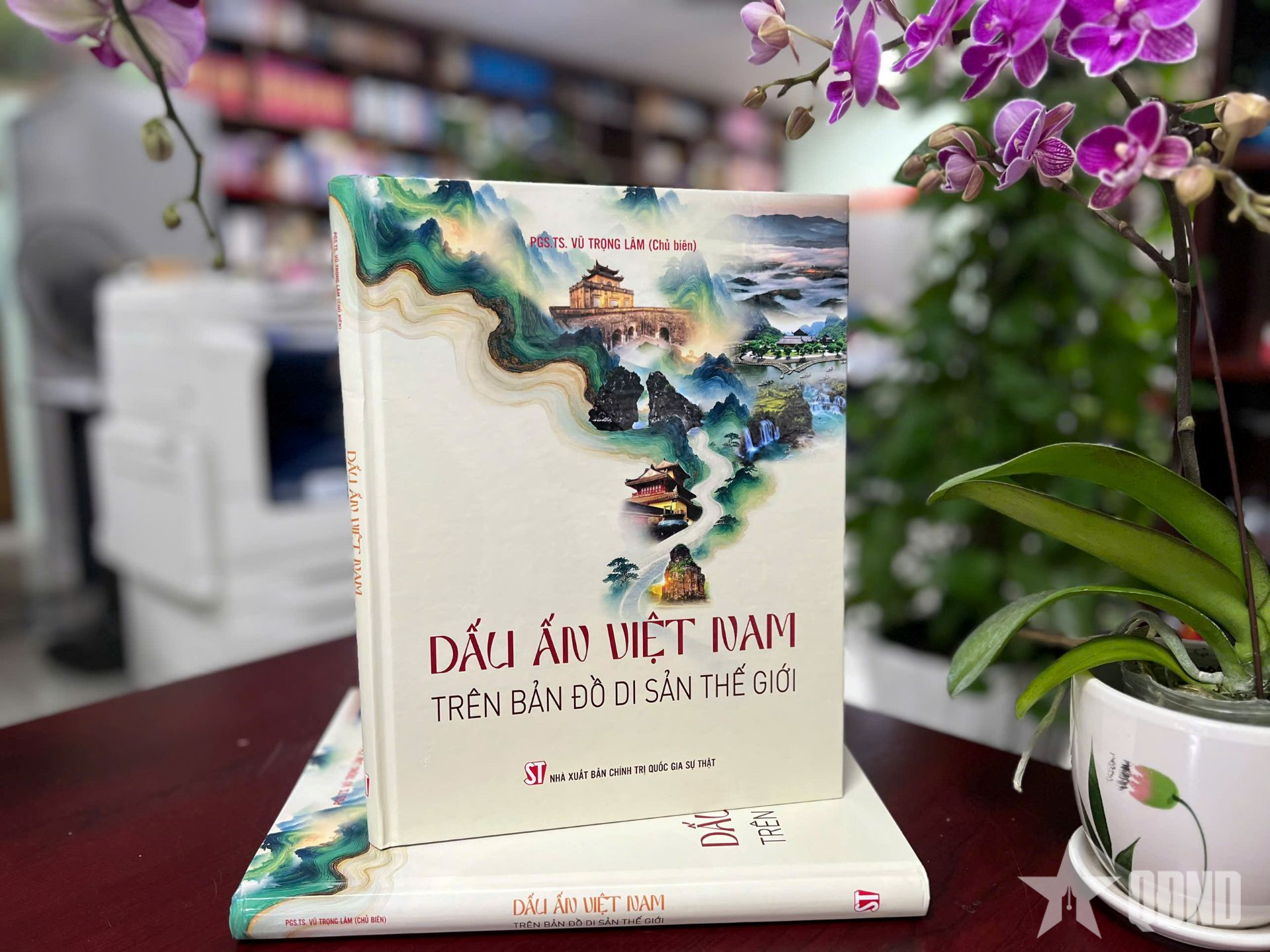 Tìm hiểu Việt Nam qua 50 di sản tiêu biểu