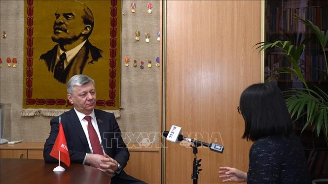 Dưới sự lãnh đạo của Đảng, Việt Nam đã đạt những kết quả xuất sắc