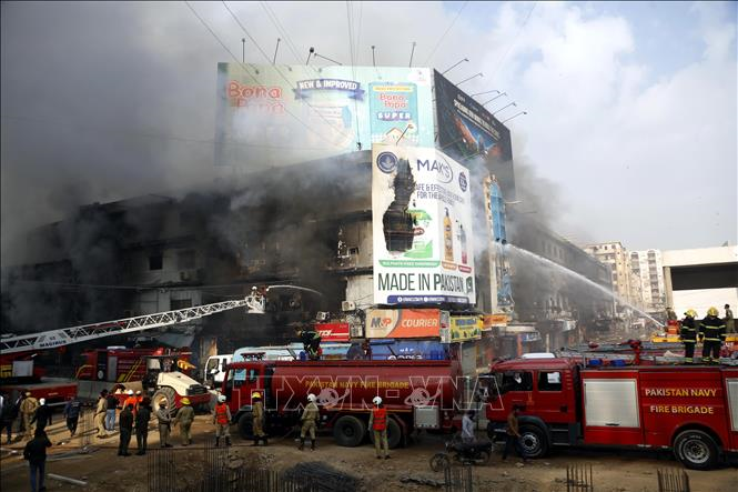 Vụ cháy trung tâm thương mại tại Pakistan: Số người thiệt mạng tăng, hơn 60 người vẫn mất tích