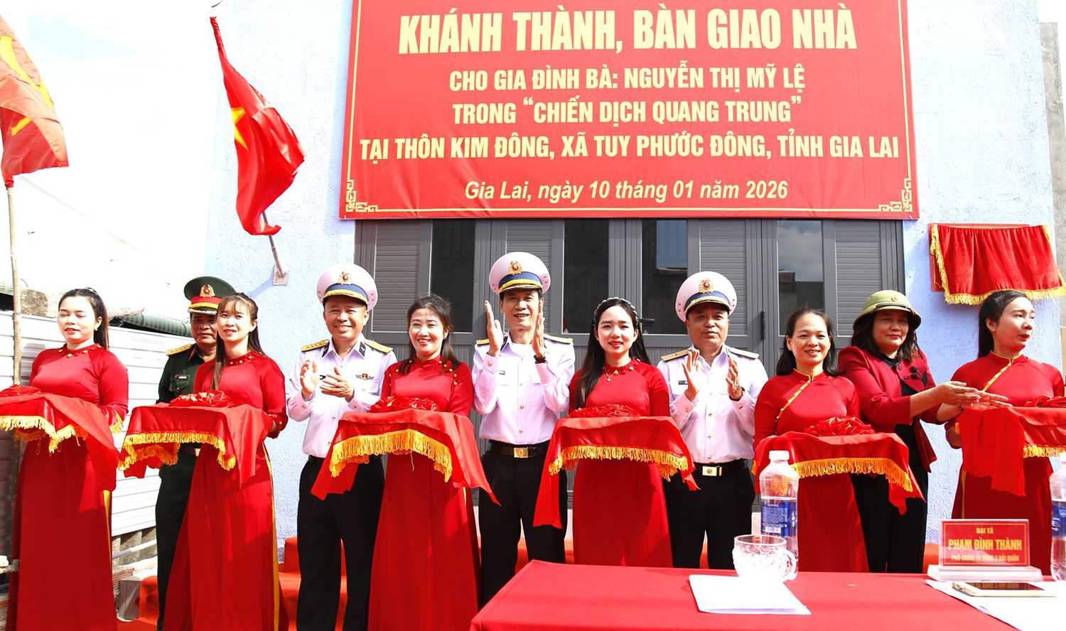 Nghĩa tình người chiến sĩ hải quân