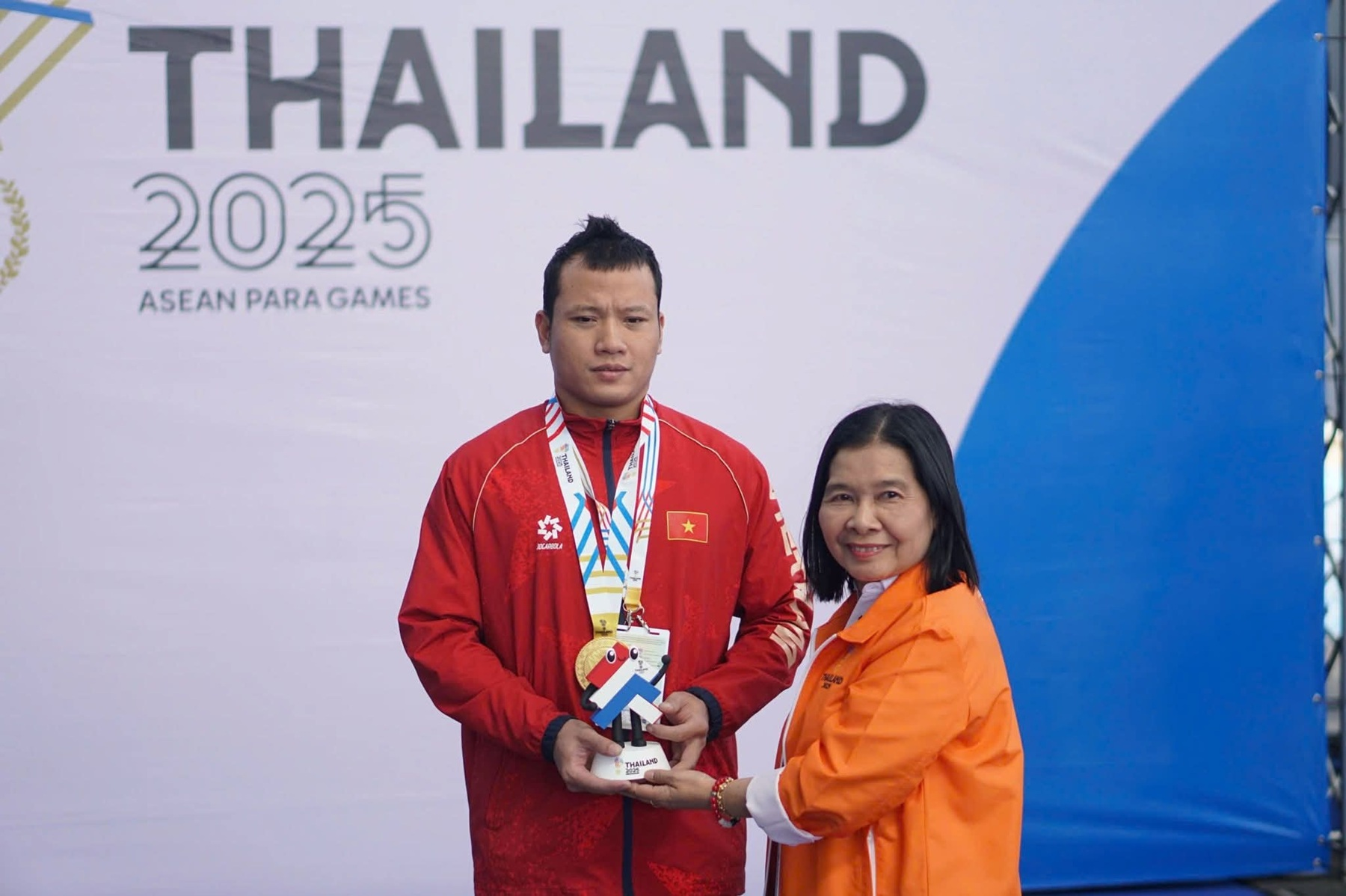Bảng xếp hạng huy chương ASEAN Para Games 13 hôm nay (21-1)

