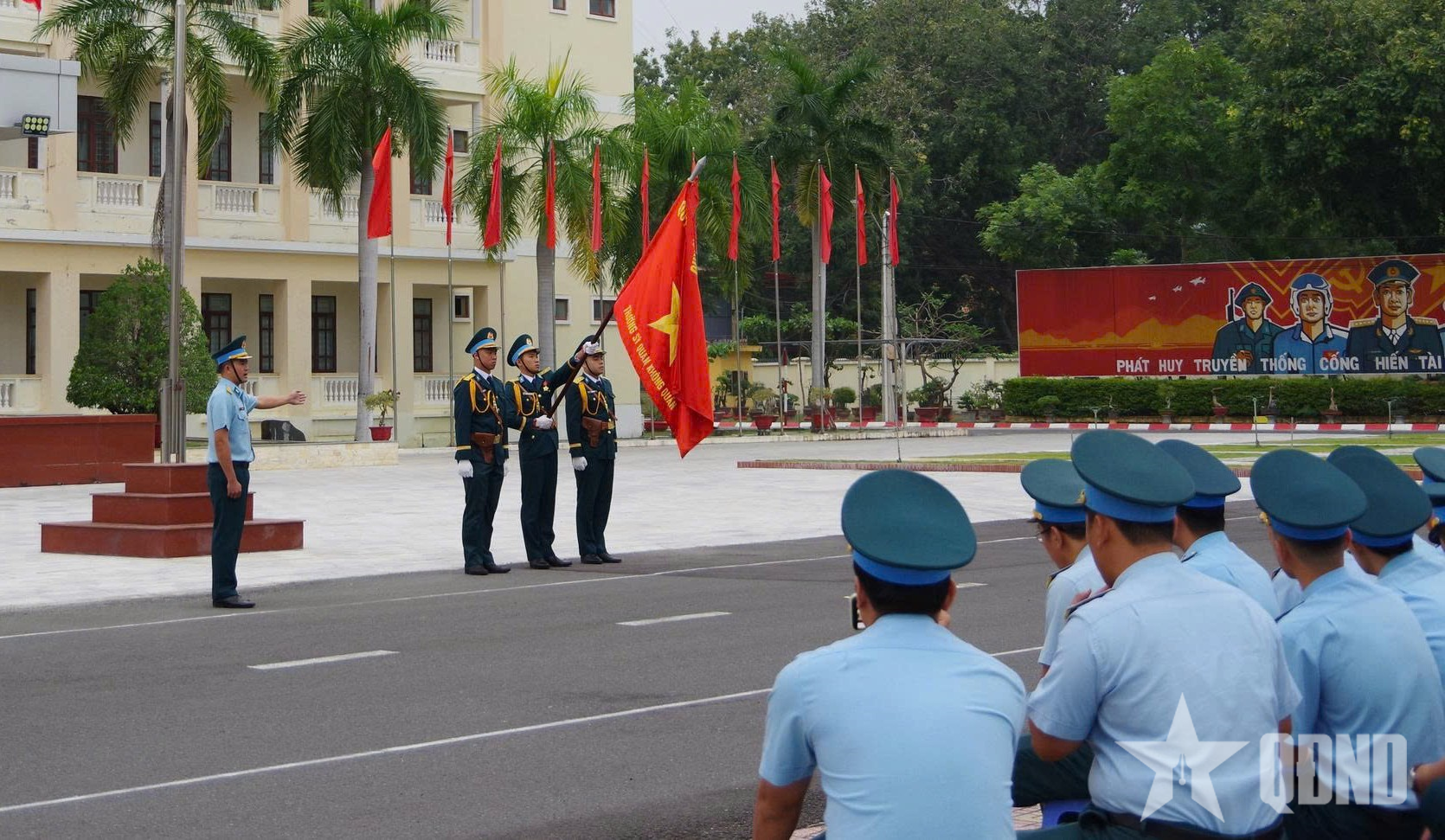 Thống nhất phương pháp huấn luyện, nâng cao chất lượng sẵn sàng chiến đấu