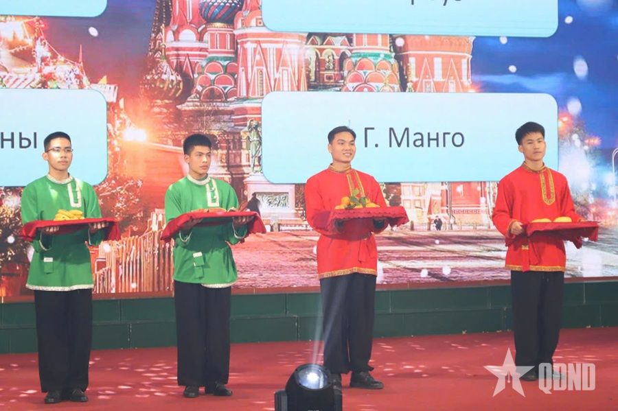 Đặc sắc chương trình Dạ hội ngoại ngữ chào mừng Đại hội đại biểu toàn quốc lần thứ XIV của Đảng