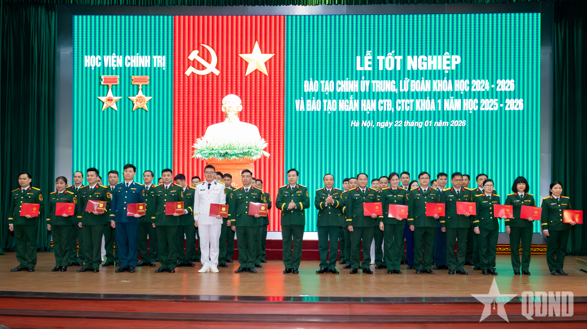 Lễ tốt nghiệp các khóa đào tạo cán bộ chính trị tại Học viện Chính trị