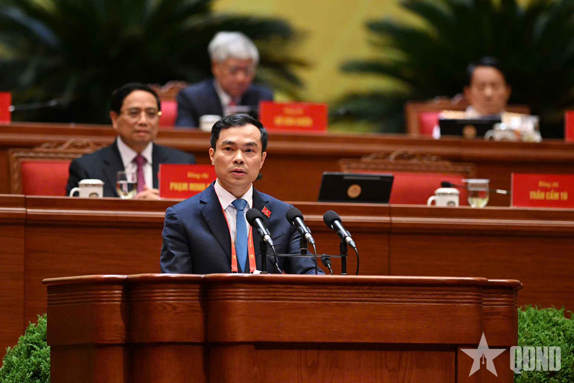 Hoàn thiện lý luận về đường lối đổi mới của Đảng trong kỷ nguyên vươn mình của dân tộc