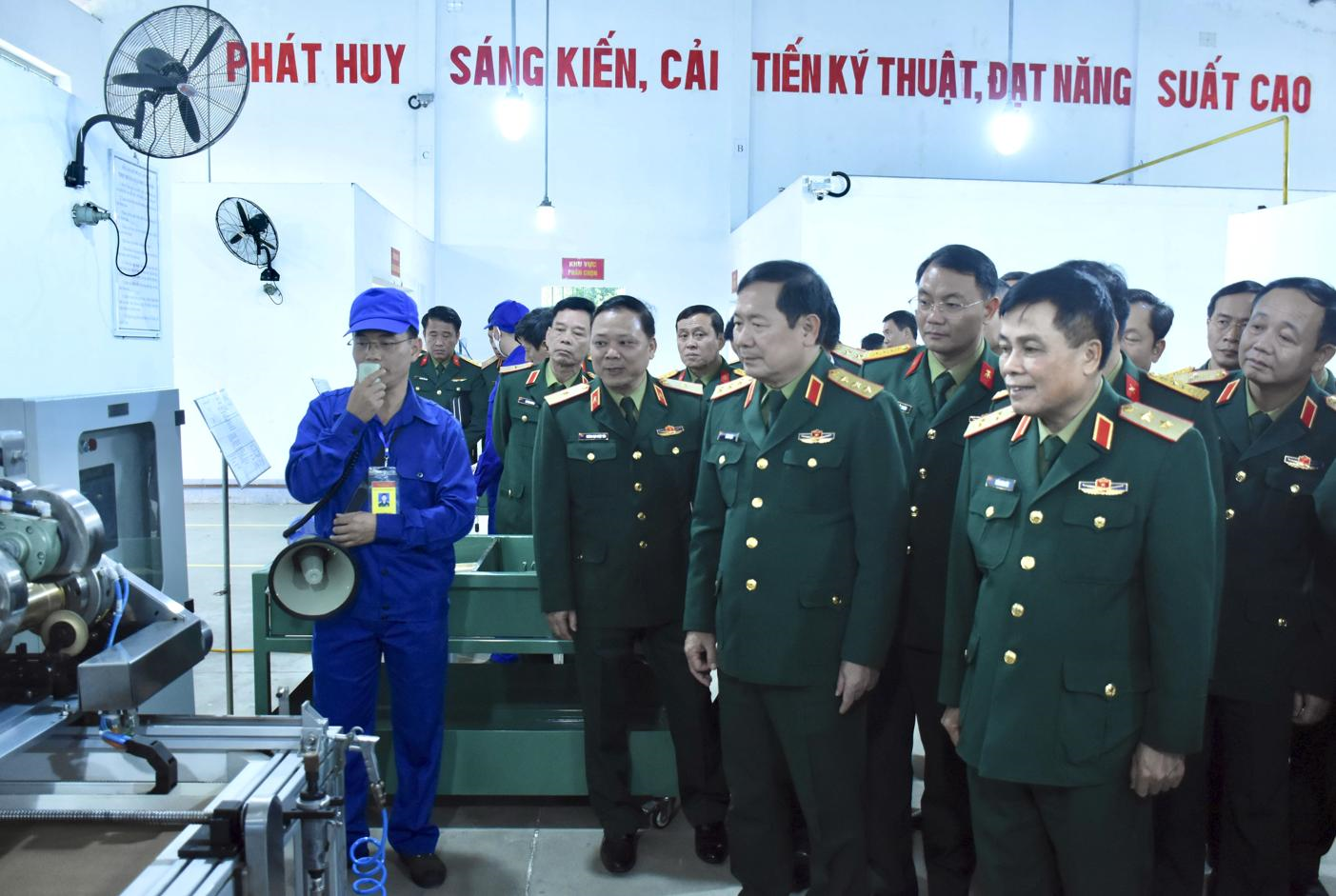 Mũi nhọn đột phá xây dựng Quân đội hiện đại