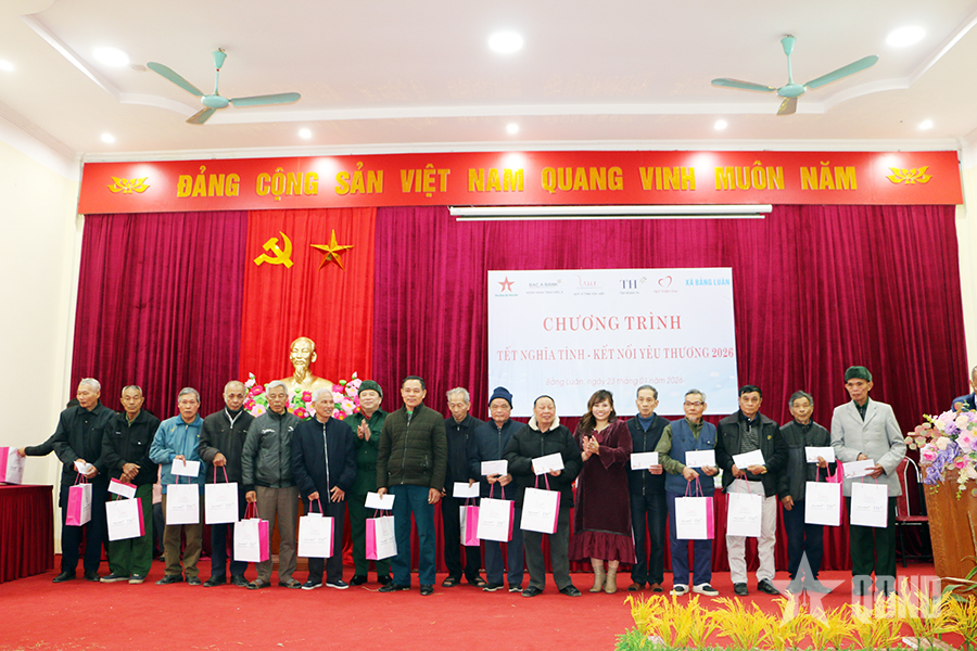 Hơi ấm ở Bằng Luân