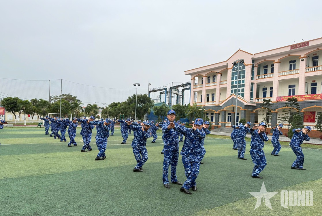 Tuổi trẻ Hải đoàn 11 phát huy vai trò xung kích, mừng thành công Đại hội XIV của Đảng