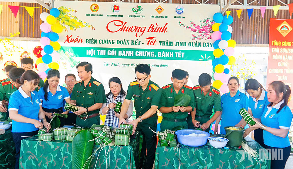 Ấm áp, nghĩa tình “Xuân biên cương đoàn kết- Tết thắm tình quân dân”