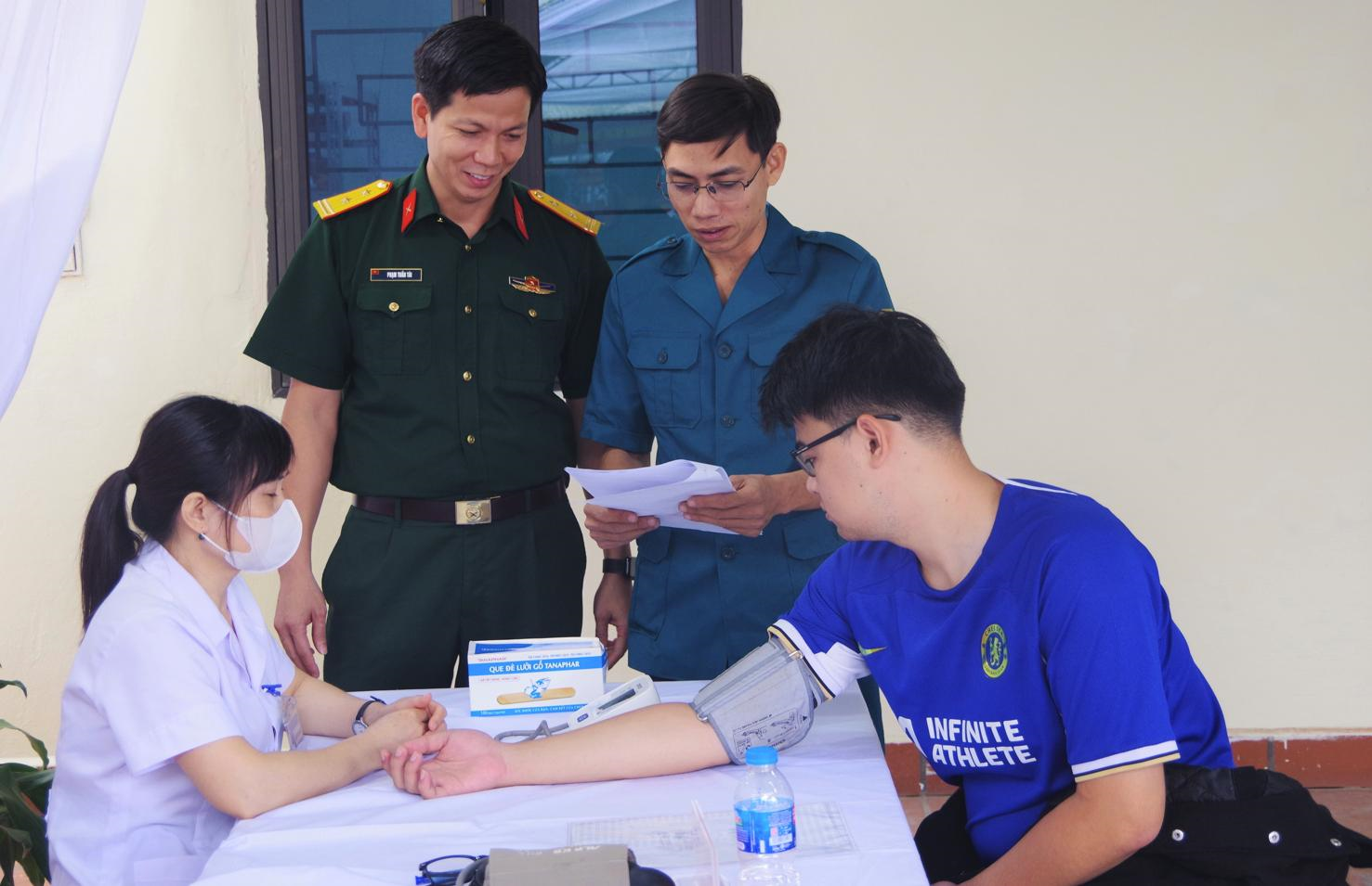 Hải Phòng tháo gỡ khó khăn, bất cập, làm tốt công tác tuyển quân