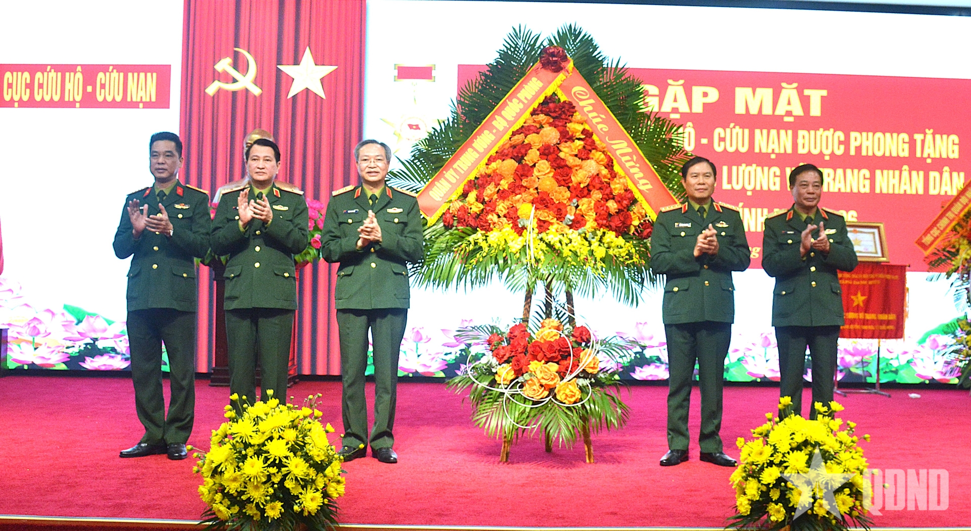 Đại tướng Nguyễn Tân Cương dự gặp mặt tại Cục Cứu hộ - Cứu nạn