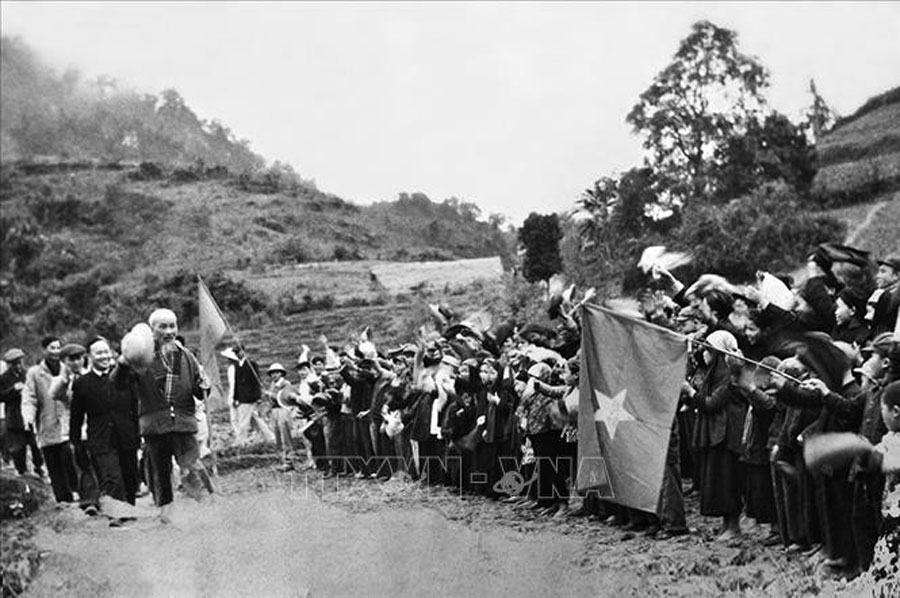 Tinh thần đoàn kết, thực hiện chính sách dân tộc, xây dựng hậu phương cách mạng thời kỳ Bác Hồ ở Cao Bằng  