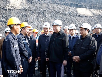 Gallery - Tổng Bí thư Tô Lâm gặp mặt công nhân ngành Than tại Quảng Ninh