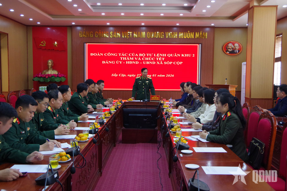 Bộ tư lệnh Quân khu 2 thăm, chúc Tết một số đơn vị trên địa bàn tỉnh Sơn La