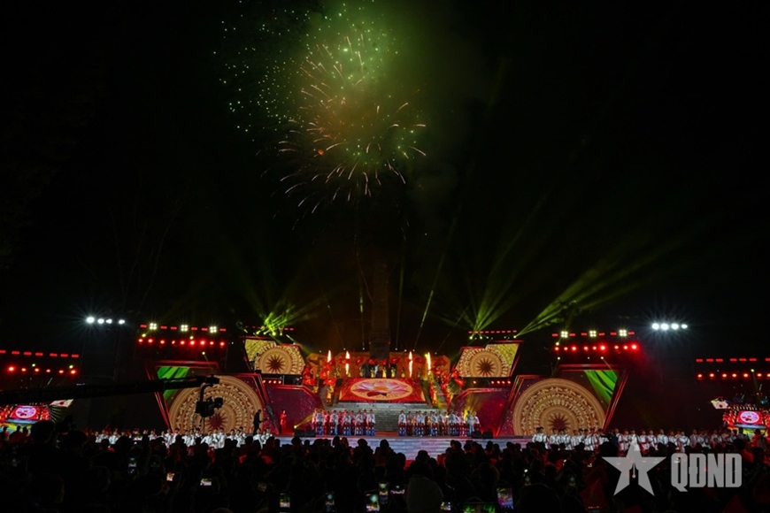 T%u1ED5ng Bí th%u01B0 Tô Lâm d%u1EF1 Ch%u01B0%u01A1ng trình c%u1EA7u truy%u1EC1n hình