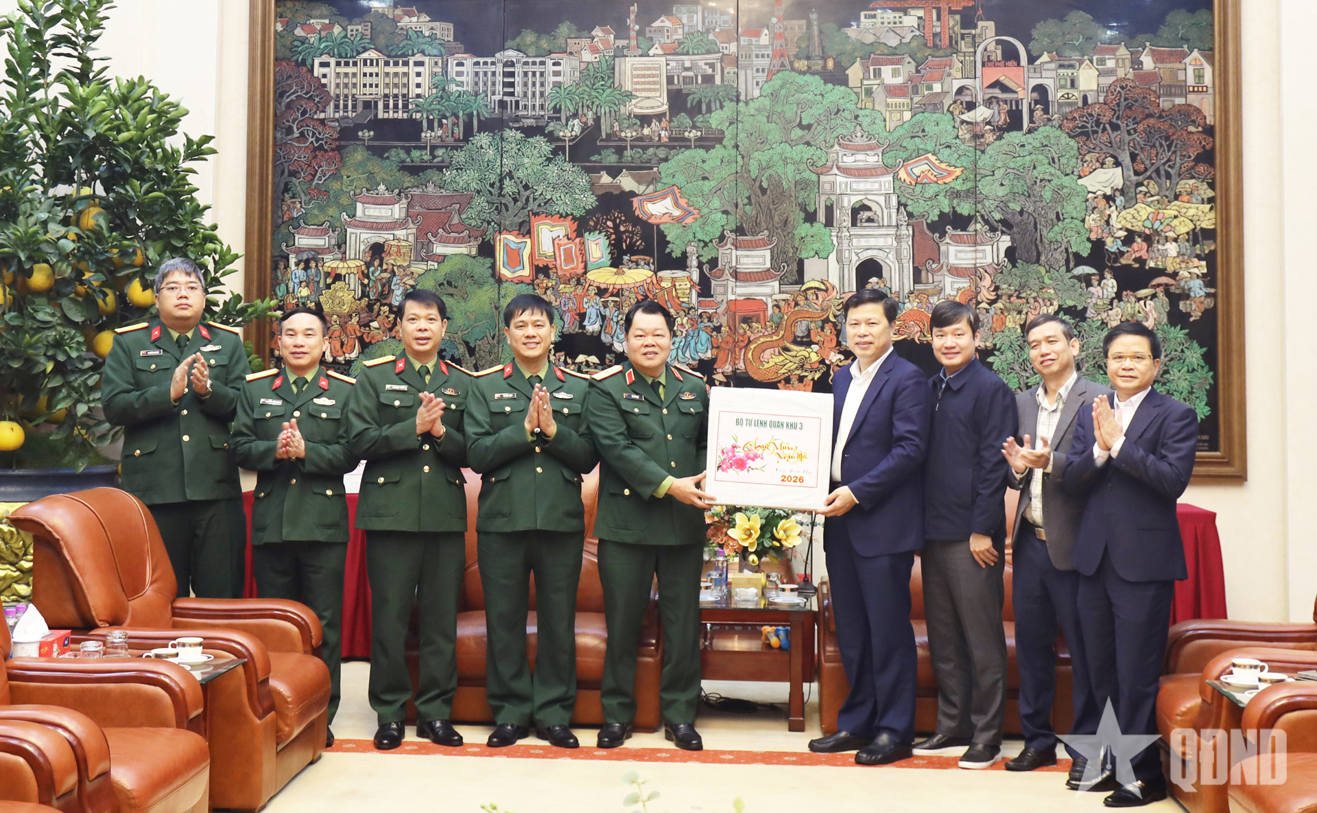 Bộ tư lệnh Quân khu 3 thăm, chúc Tết Tỉnh ủy, UBND tỉnh Hưng Yên