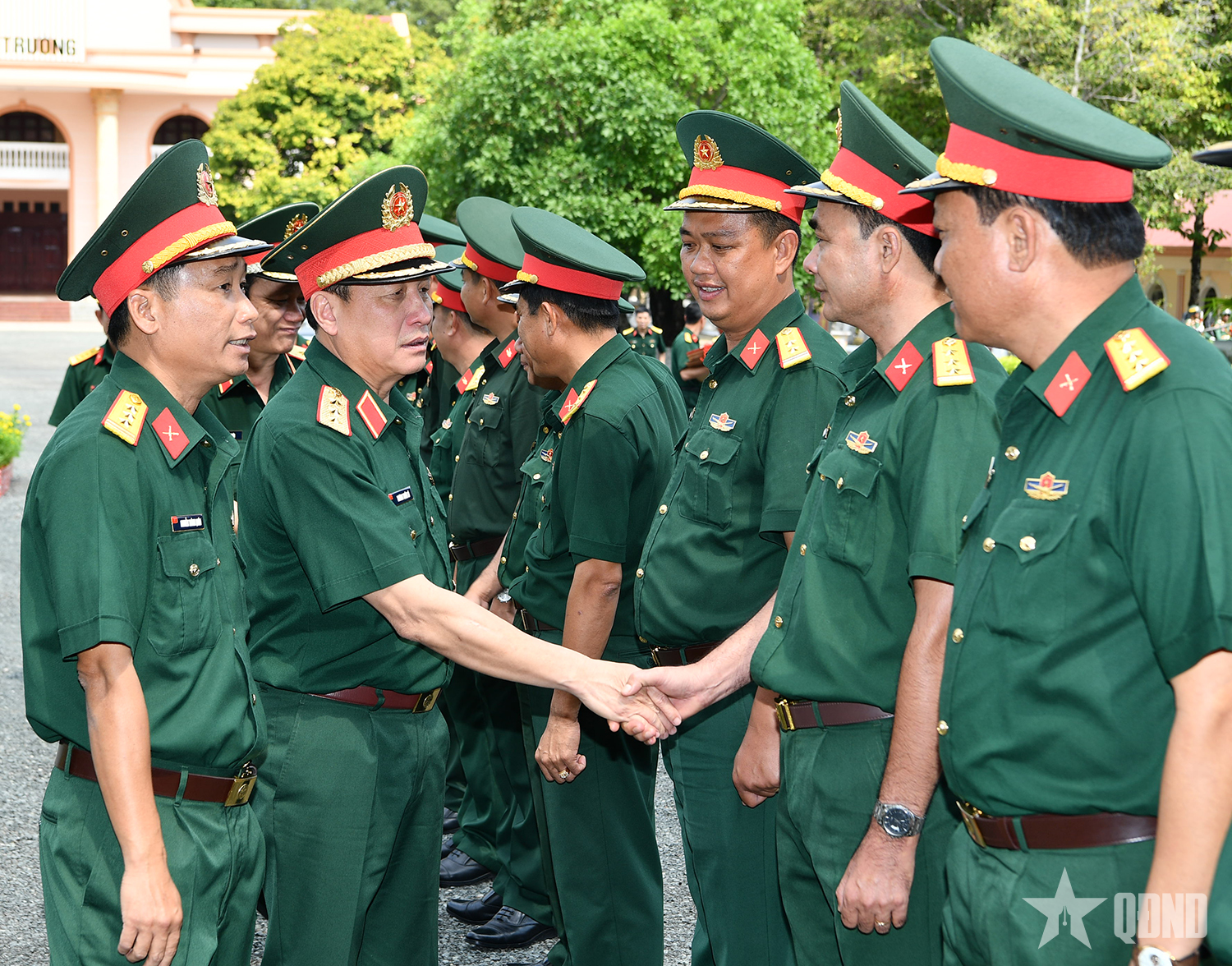 Đoàn công tác Tổng cục Chính trị kiểm tra, chúc Tết các đơn vị Quân khu 9