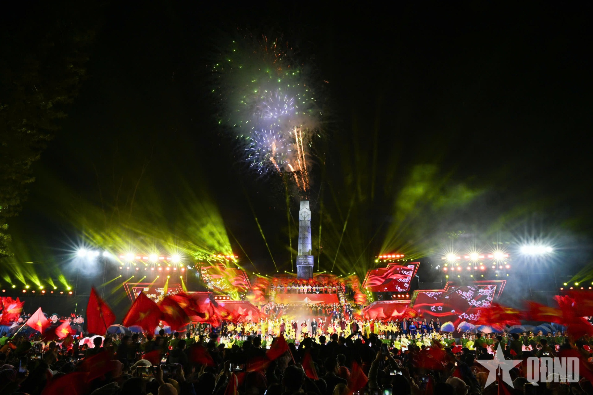 Tổng Bí thư Tô Lâm dự Chương trình cầu truyền hình 