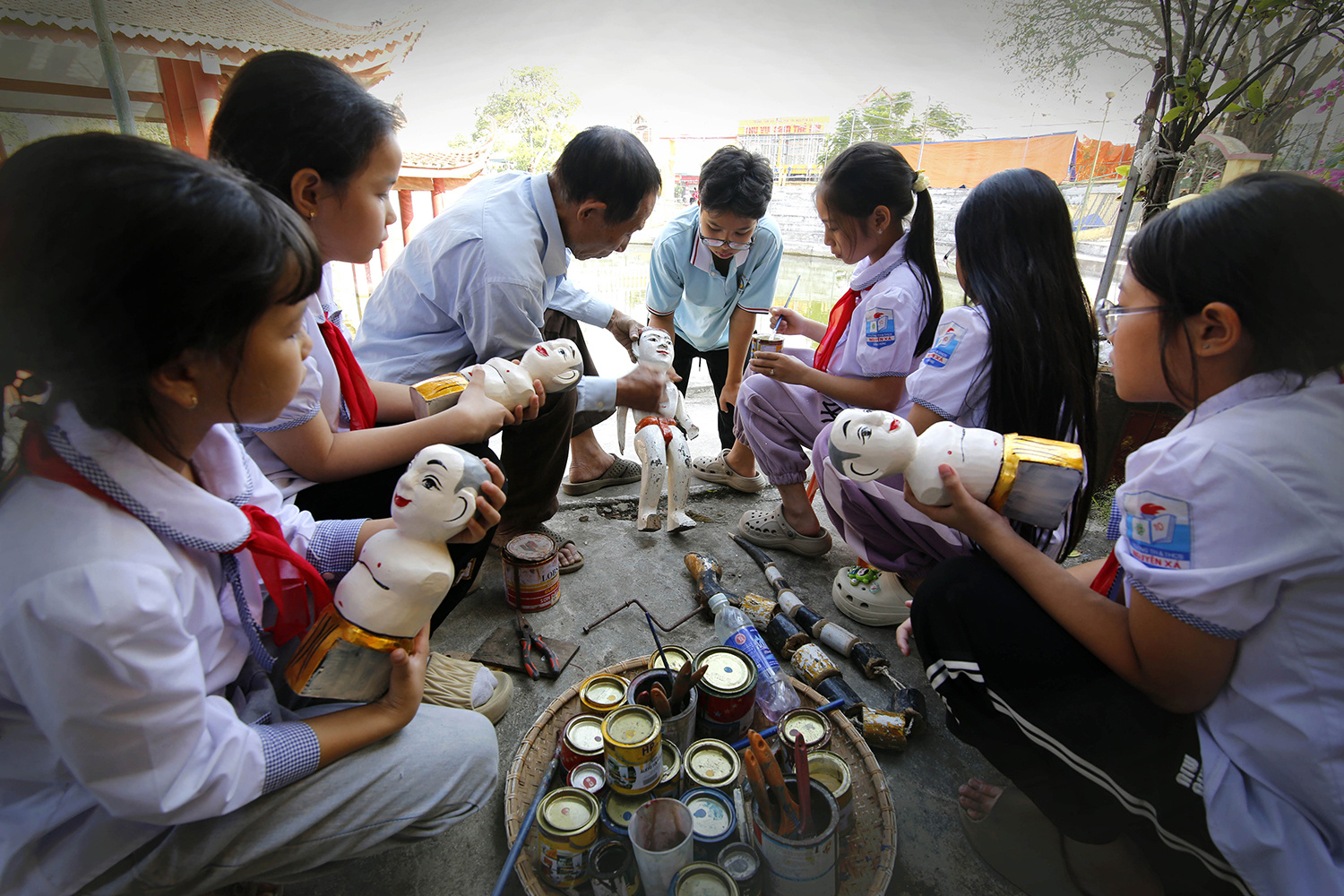 Về Nguyên Xá nghe rối kể chuyện