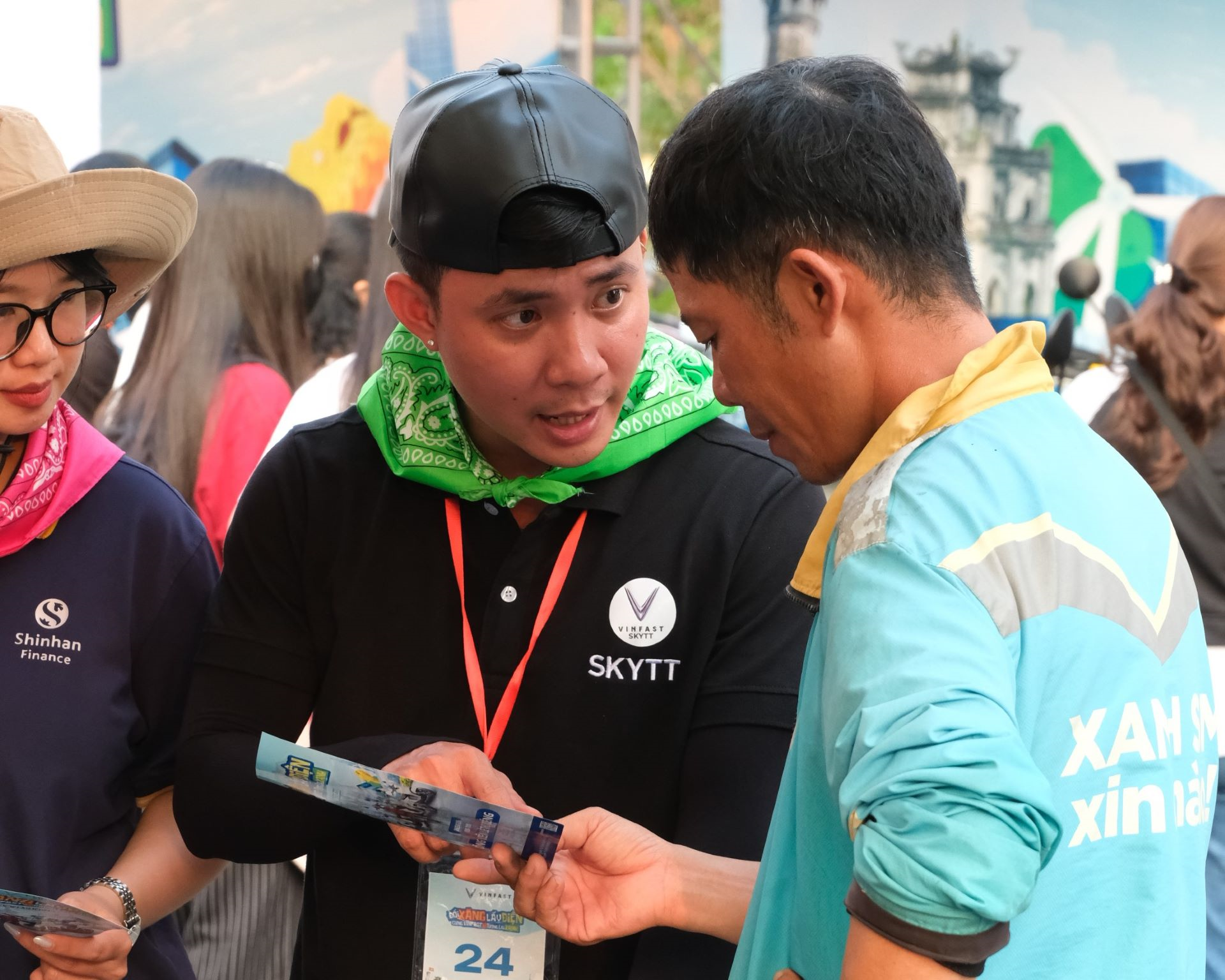 Mua xe 0 đồng chạy dịch vụ, hoàn vốn chỉ sau 1 năm với VinFast Evo