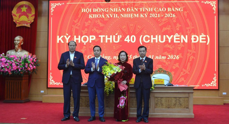 Phê chuẩn kết quả bầu chức vụ Phó chủ tịch Ủy ban nhân dân tỉnh Cao Bằng