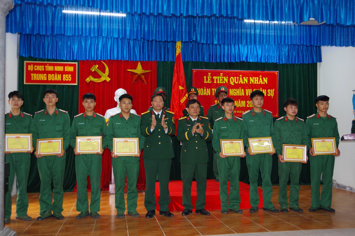 Bộ CHQS tỉnh Ninh Bình: Quân nhân hoàn thành nghĩa vụ quân sự- vững bước tương lai