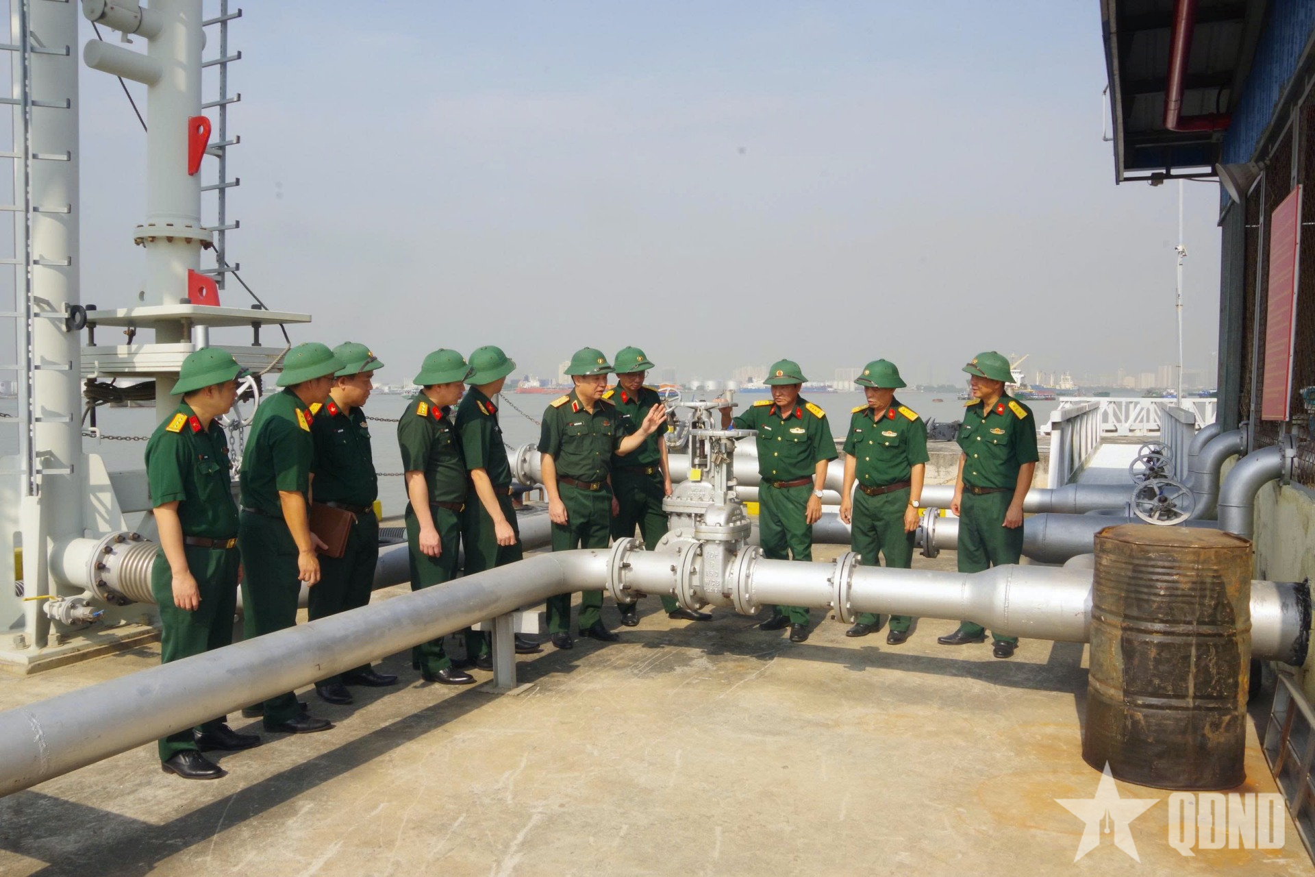 Cục Xăng dầu kiểm tra trực sẵn sàng chiến đấu tại Kho 186