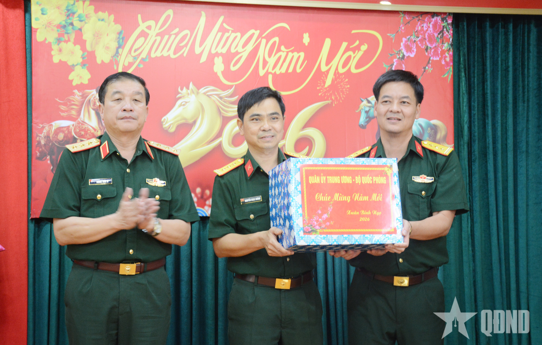 Thượng tướng Trương Thiên Tô thăm, chúc Tết một số đơn vị trên địa bàn TP Hồ Chí Minh