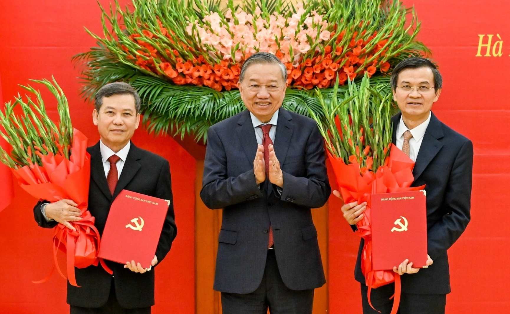 Tổng Bí thư Tô Lâm trao Quyết định của Bộ Chính trị phân công, bổ nhiệm cán bộ