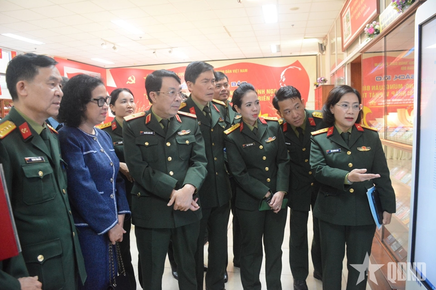 Ứng dụng công nghệ thông tin, trí tuệ nhân tạo trong nghiệp vụ thư viện