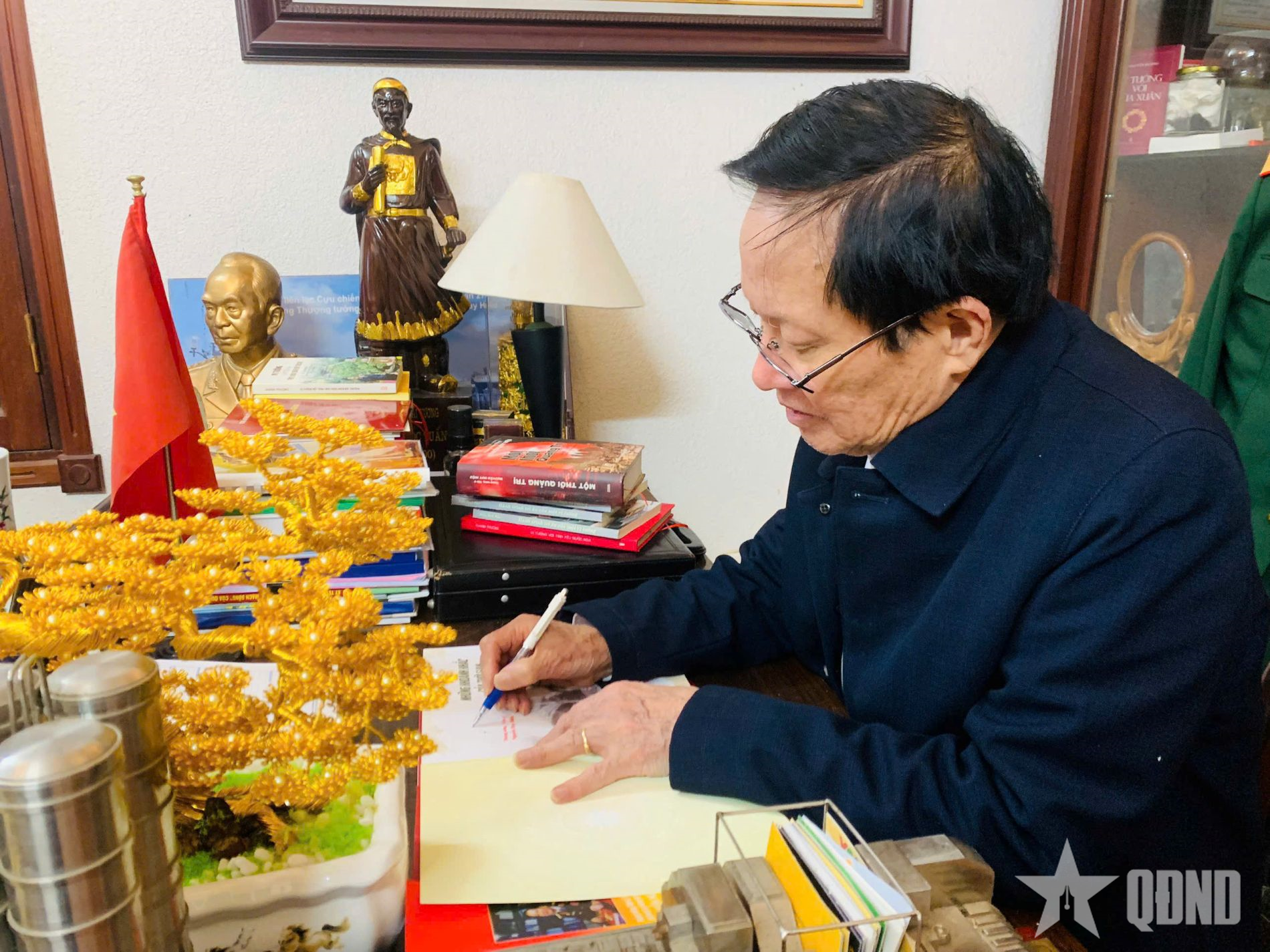 Thượng tướng Nguyễn Huy Hiệu và kỷ niệm về người thủ trưởng dạy kế phá chiến thuật “Trâu rừng”  