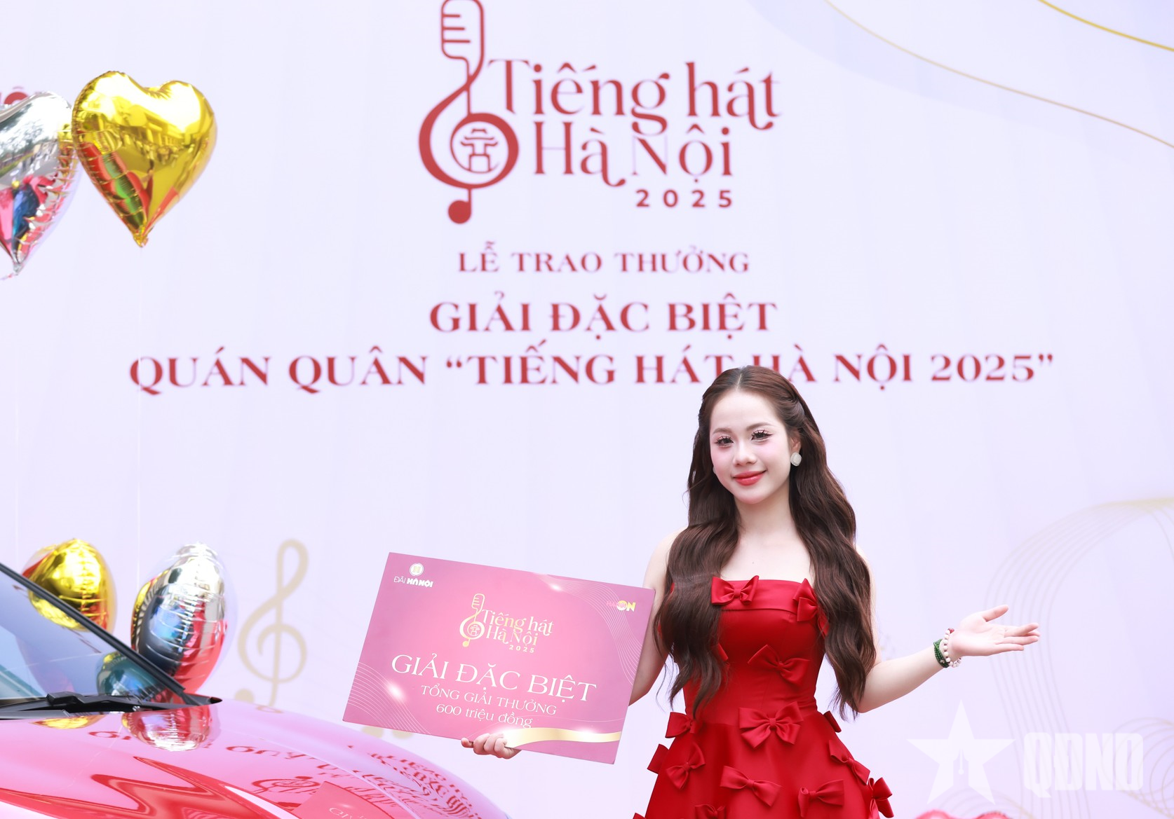 Đào Lê Phương Chi nhận giải Đặc biệt cuộc thi “Tiếng hát Hà Nội 2025”