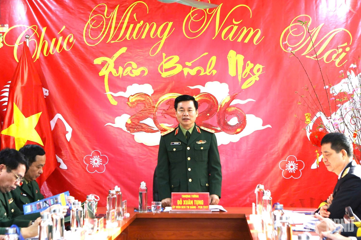 Các đơn vị tại Nghệ An chú trọng hoạt động công tác Đảng, công tác chính trị dịp Tết