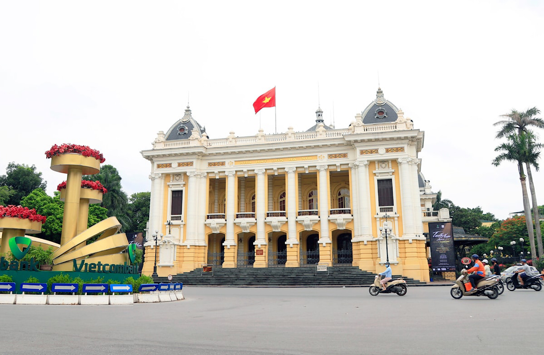 Hà Nội tạm cấm nhiều tuyến đường vào chiều 31-1