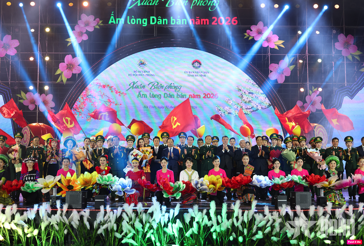 Xuân Biên phòng - nét đẹp người lính quân hàm xanh