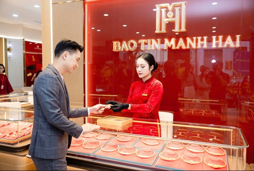 Giá vàng hôm nay (2-2): Giữ ở mức cao, 172 triệu đồng/lượng bán ra