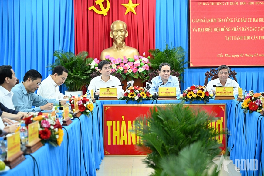 Chủ tịch Quốc hội Trần Thanh Mẫn kiểm tra công tác chuẩn bị bầu cử tại TP Cần Thơ