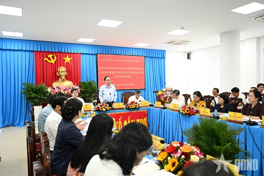 Chủ tịch Quốc hội Trần Thanh Mẫn kiểm tra công tác chuẩn bị bầu cử tại TP Cần Thơ