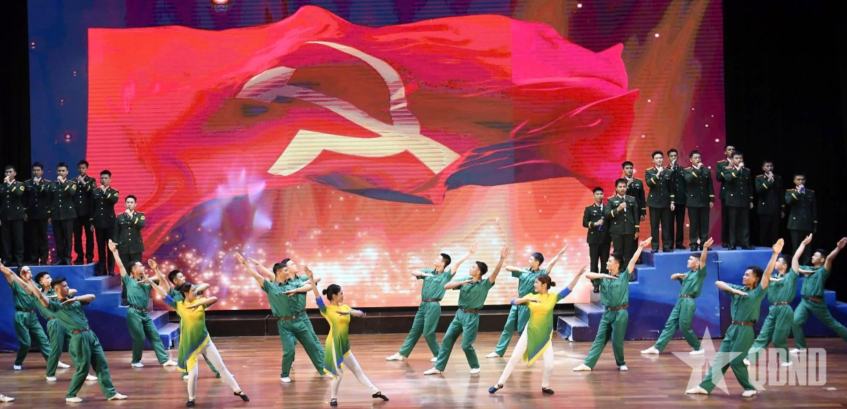 Chiều sâu văn hóa chính trị và 