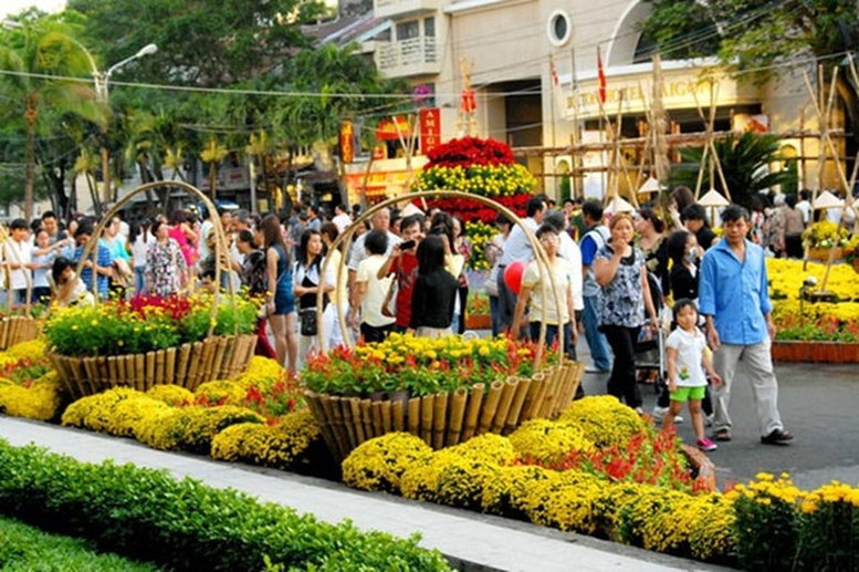 Thủ tướng chỉ đạo: Chi trả đầy đủ lương, thưởng Tết, cấm dùng công quỹ biếu, tặng quà Tết lãnh đạo các cấp