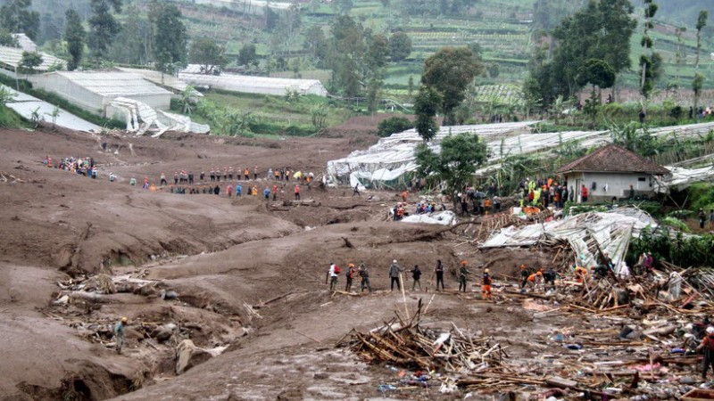 Indonesia khắc phục hậu quả vụ sạt lở đất khiến 80 người tử vong