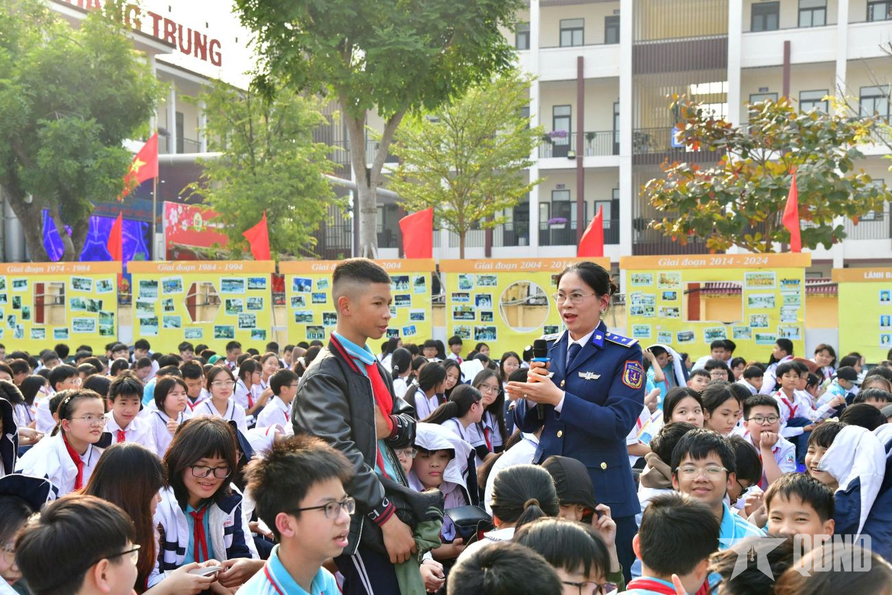 Đẩy mạnh tuyên truyền về tác hại của ma túy và pháo nổ  